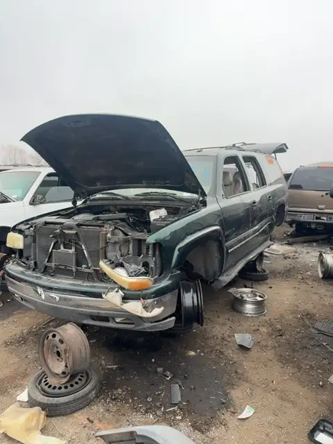 Photo of 2003 Chevrolet Suburban