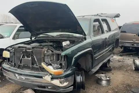 Photo of 2003 Chevrolet Suburban