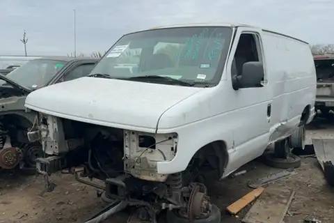 Photo of 2005 Ford Econoline