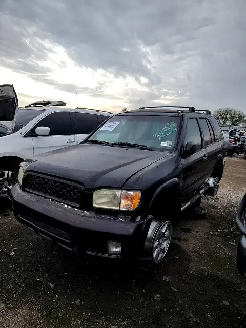Photo of 2001 Nissan Pathfinder