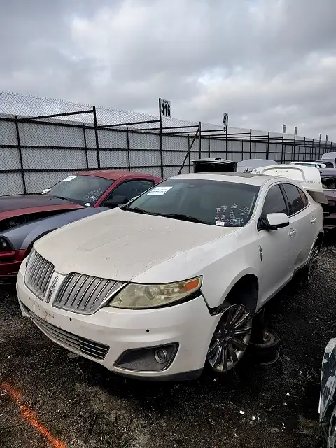 Photo of 2010 Lincoln Mks