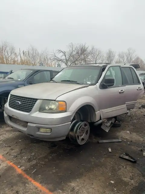 Photo of 2003 Ford Expedition