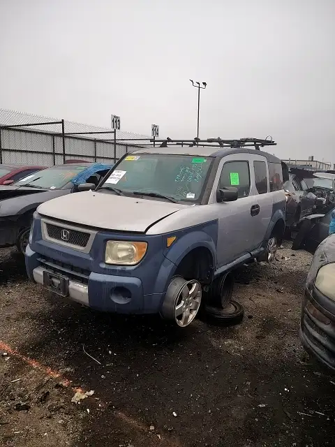Photo of 2005 Honda Element