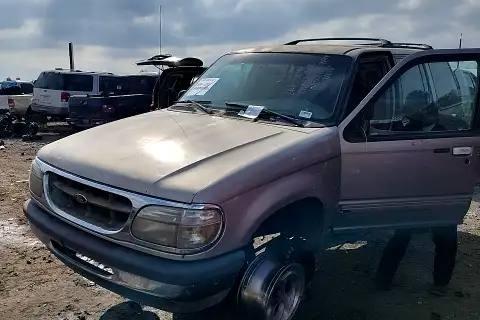 Photo of 1998 Ford Explorer