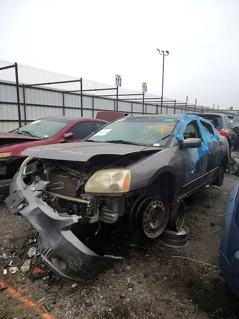 Photo of 2004 Mitsubishi Galant
