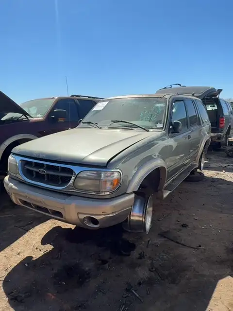 Photo of 2000 Ford Explorer
