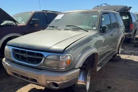 Photo of 2000 Ford Explorer