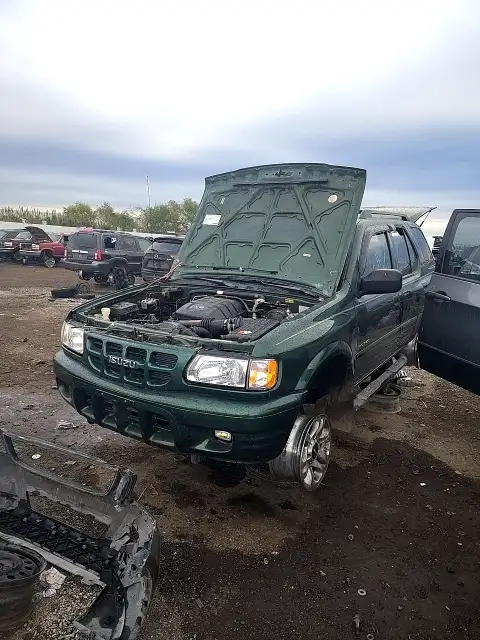 Photo of 2002 Isuzu Rodeo