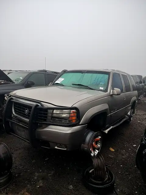 Photo of 2000 Cadillac Escalade