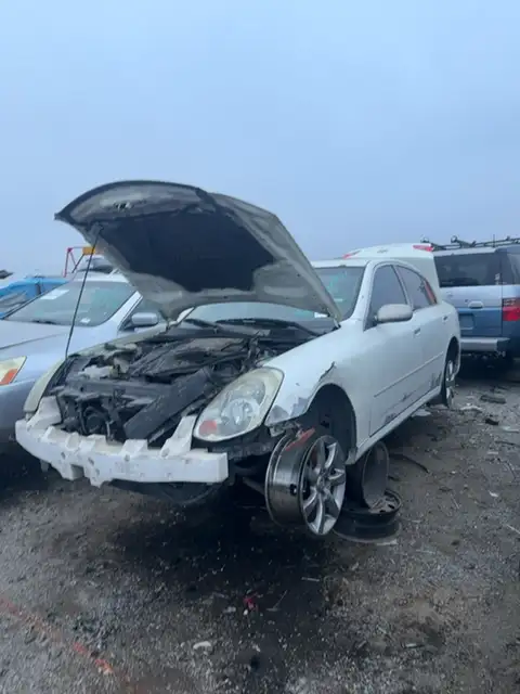 Photo of 2005 Infiniti G35