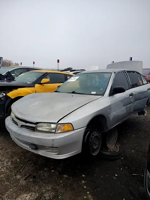 Photo of 2001 Mitsubishi Mirage