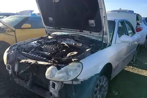 Photo of 2004 Hyundai Sonata