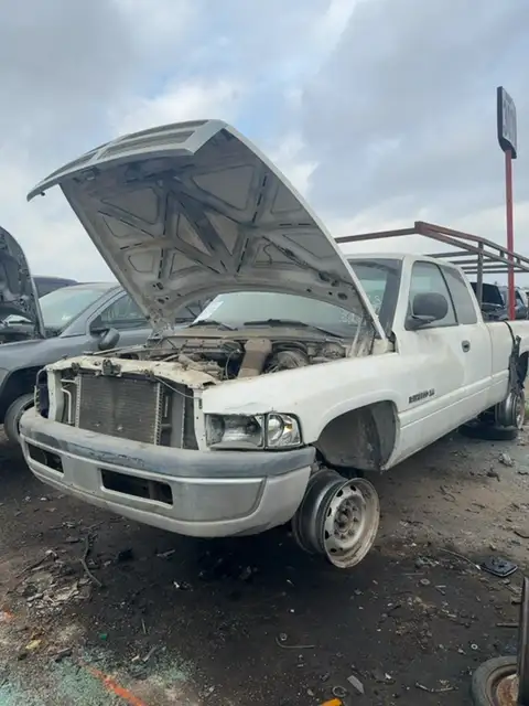 Photo of 2002 Dodge Ram 2500