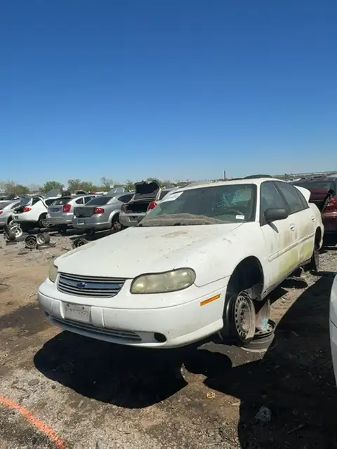 Photo of 2005 Chevrolet Classic