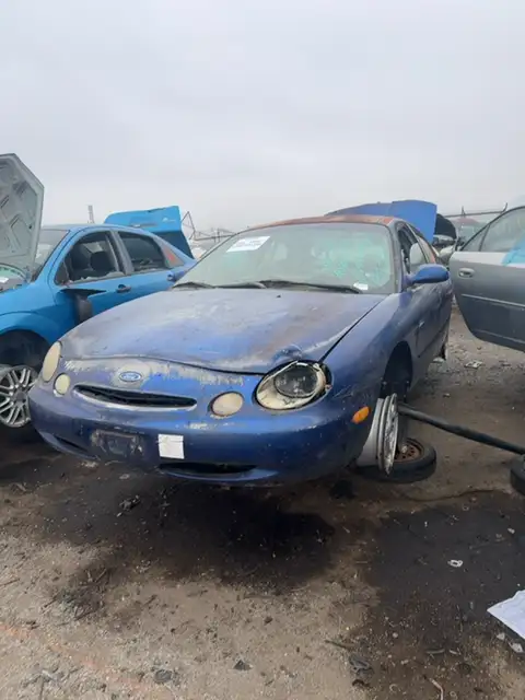Photo of 1997 Ford Taurus