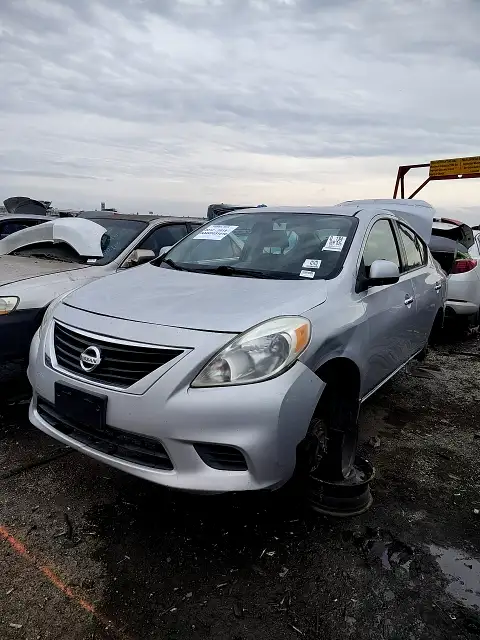 Photo of 2012 Nissan Versa