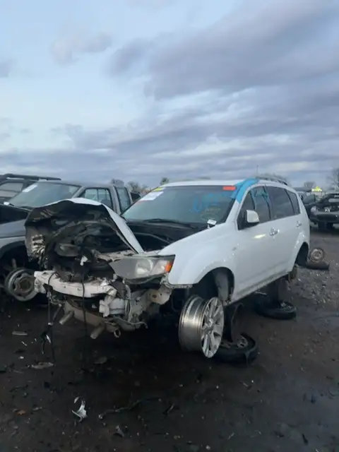 Photo of 2009 Mitsubishi Outlander