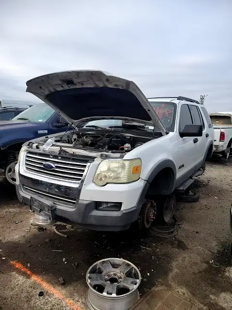 Photo of 2006 Ford Explorer Sport