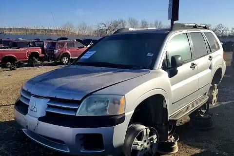Photo of 2004 Mitsubishi Endeavor