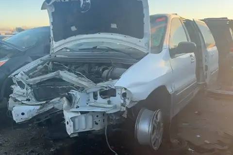 Photo of 2003 Ford Windstar