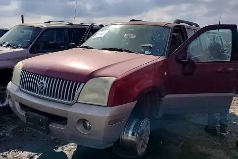 Photo of 2005 Mercury Mountaineer