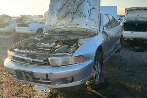 Photo of 2000 Mitsubishi Galant
