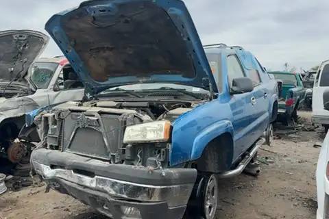 Photo of 2004 Chevrolet Avalanche