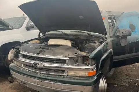 Photo of 2002 Chevrolet Suburban