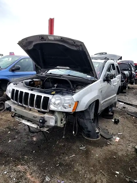 Photo of 2005 Jeep Grand Cherokee