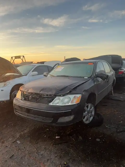 Photo of 2000 Toyota Avalon