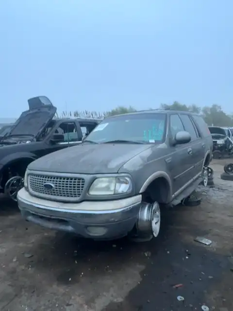 Photo of 1999 Ford Expedition