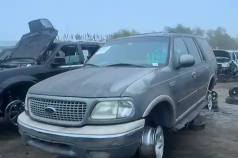 Photo of 1999 Ford Expedition