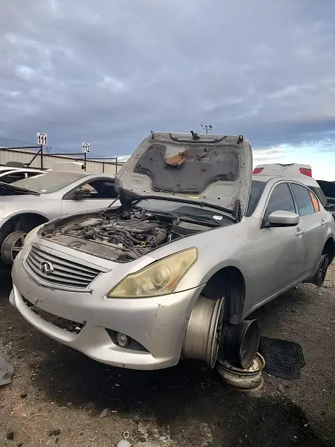 Photo of 2011 Infiniti G25