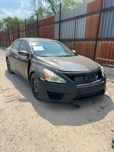 Photo of 2015 Nissan Altima