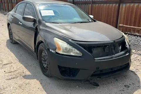 Photo of 2015 Nissan Altima