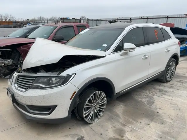 Photo of 2016 Lincoln Mkx