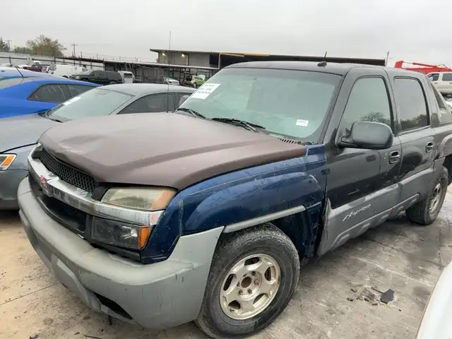 Photo of 2003 Chevrolet Avalanche
