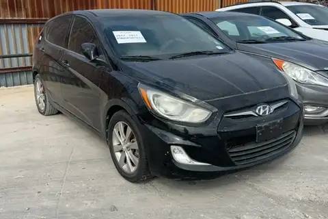 Photo of 2012 Hyundai Accent