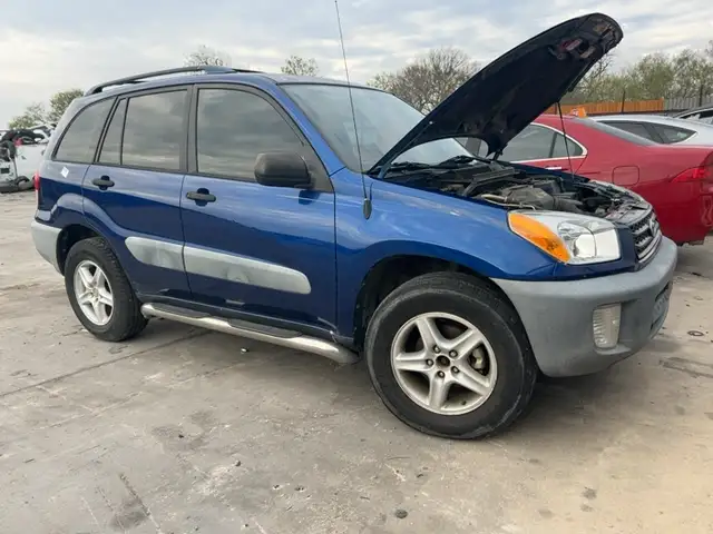 Photo of 2001 Toyota Rav4