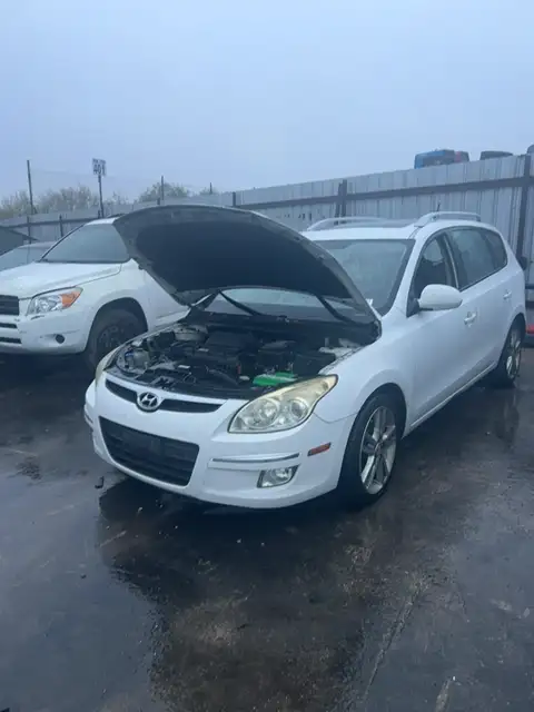 Photo of 2011 Hyundai Elantra