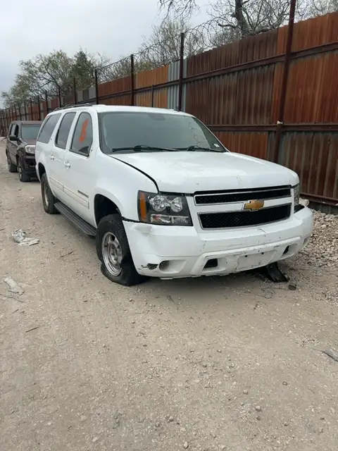 Photo of 2010 Chevrolet Suburban
