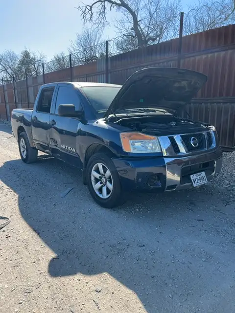Photo of 2011 Nissan Titan