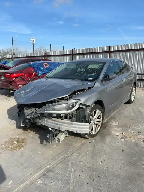 Photo of 2016 Chrysler 200