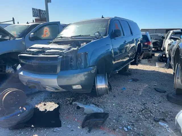 Photo of 2008 Chevrolet Suburban