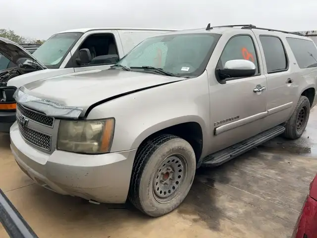 Photo of 2008 Chevrolet Suburban