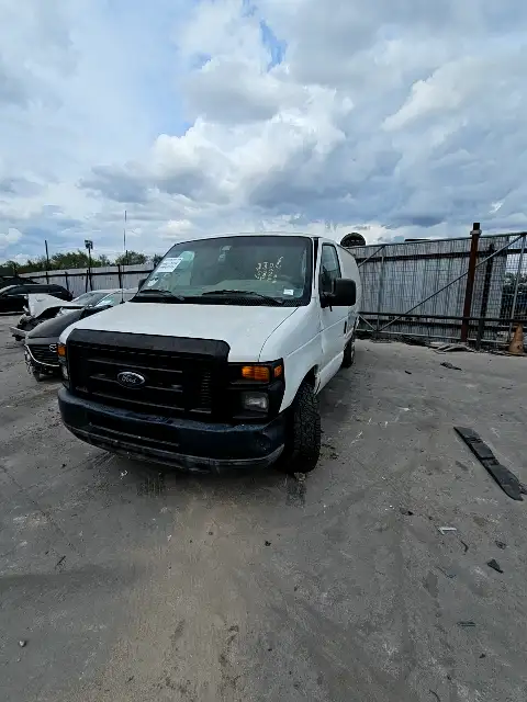 Photo of 2011 Ford Econoline