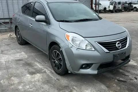 Photo of 2012 Nissan Versa