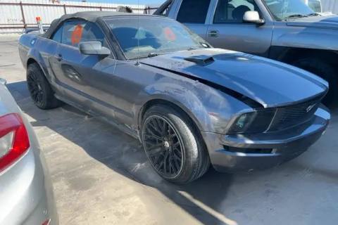 Photo of 2005 Ford Mustang