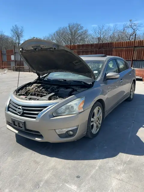 Photo of 2014 Nissan Altima