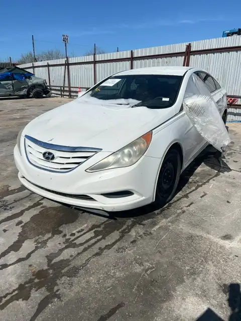 Photo of 2011 Hyundai Sonata